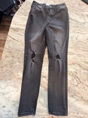 True Craft Curvy High Rise Skinny Jeans Size 6 Black Distressed Stretch Denim